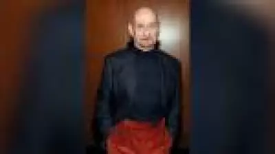 Ben Kingsley revela segredo para gravar 'The White Lotus' na Riviera Francesa