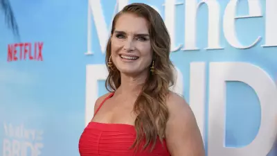 Brooke Shields revela surpresa das filhas ao saberem de romance com JFK Jr.