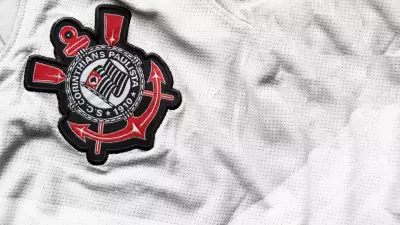 Corinthians condenado a pagar R$ 6 milhões ao Midtjylland por dívida na compra de Charles