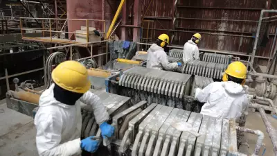 Crescimento de vistos de trabalho para chineses no Brasil atinge recorde em 2025