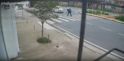 Crianças atropeladas em faixa de pedestres em Carapicuíba, SP