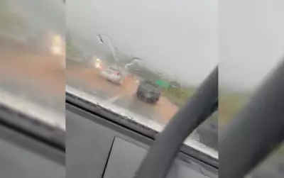 Deslizamento de terra interdita parcialmente a SP-294 em Marília após forte chuva