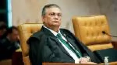 Dino aguarda recursos no TSE para liberar ação sobre sucessão no Rio