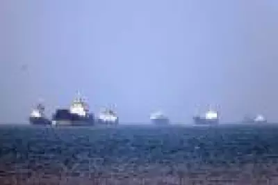 EUA atacam Irã após agressão contra navios americanos no Estreito de Ormuz