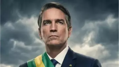 Financial Times diz que filme sobre Bolsonaro ameaça pré-candidatura de Flávio