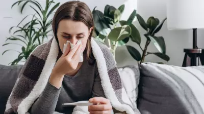 Hábitos diários que enfraquecem o sistema imunológico e como evitá-los