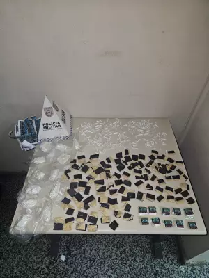 Homem de 25 anos preso por tráfico de drogas e cobrança ilegal a turistas em Paraty