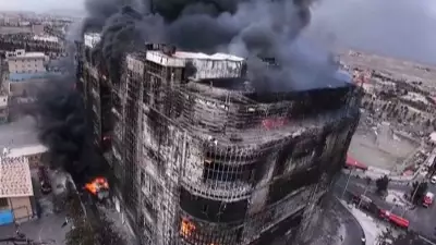 Incêndio em shopping de Teerã deixa oito mortos e dezenas de feridos
