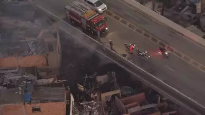 Incêndio na comunidade do Chaparral, na Penha, Zona Leste de SP