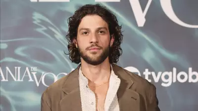 João Vicente de Castro revela ator obcecado por Chay Suede; web especula