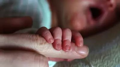 Justiça condena hospital a pagar R$ 1 milhão por troca de bebês em Goiás