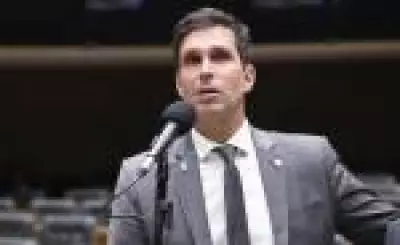 Luiz Lima critica PP por votar com esquerda e chama sigla de 'Partido Profissional'
