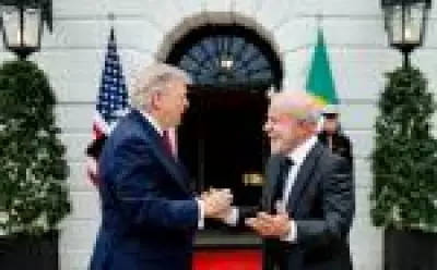 Lula celebra diálogo com Trump e anuncia grupos de trabalho