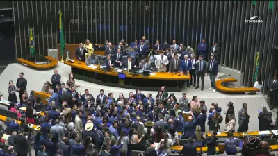 Moraes suspende Lei da Dosimetria e oposição ameaça com PEC da Anistia