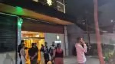 Mulher é presa após agredir atendentes de spa com lápis de sobrancelha em Niterói