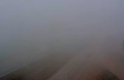 Neblina intensa reduz visibilidade na Serra de São Vicente em MT
