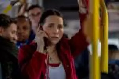 Novela 'Quem Ama Cuida' comete erro grotesco no metrô de SP