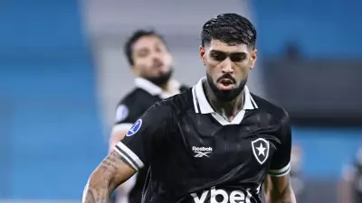 Palmeiras anuncia zagueiro argentino Alexander Barboza, ex-Botafogo