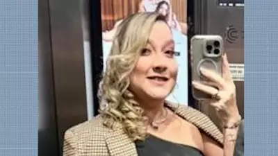 Patroa presa por agredir doméstica grávida chega algemada a São Luís