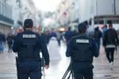 Portugal: 15 policiais presos por suspeita de torturar imigrantes em delegacias