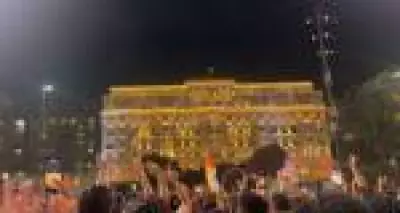 Protesto político em hotel de Shakira antes de show em Copacabana