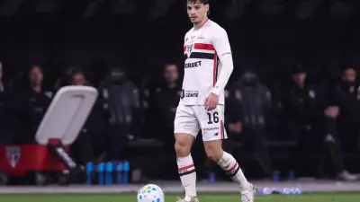 STJD denuncia Bobadilla por gesto obsceno em clássico São Paulo x Corinthians