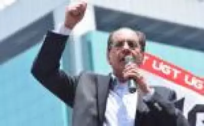 UGT defende fim da escala 6×1 e redução da jornada para 40h semanais