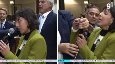 Vereador arranca microfone de vereadora que citou áudio de Flávio Bolsonaro