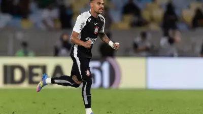 Zenit prepara oferta por Matheuzinho, mas jogador quer ficar no Corinthians