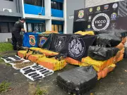 2,5 toneladas de skank e fuzis apreendidos em tiroteio no Rio Solimões