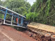 Acidente entre carretas deixa três feridos na MT-358 em Tangará da Serra