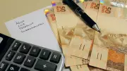 Bancos têm 30 dias para desnegativar dívidas de até R$ 100 no Desenrola