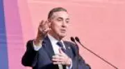 Barroso no Reino Unido: ex-presidente do STF debate mudanças necessárias no Brasil