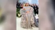 Beyoncé transforma rara aparição pública no Met Gala em evento familiar de luxo