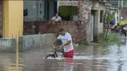 Chuva causa cenas dramáticas e prejuízos em Pernambuco