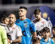 Câmara de Santos aprova lei que exige hino da cidade após Hino Nacional