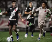 Com gol de Thiago Mendes, Vasco vence Athletico Paranaense no Brasileirão