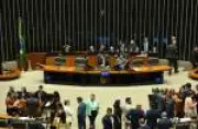 Congresso derruba veto de Lula e libera doação de bens em campanha