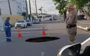 Cratera se abre na Zona Norte de Aracaju e interdita avenida