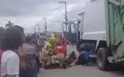 Criança de 11 anos fica ferida após acidente com caminhão de lixo em Propriá