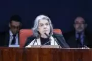 Cármen Lúcia defende mais mulheres no STF após fala de Fachin