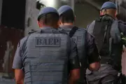 Dois suspeitos morrem em confronto com o Baep após roubo de veículo em Leme (SP)