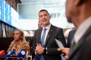 Douglas Ruas admite erro da Alerj ao aprovar orçamentos e cria comissão para dívida de R$ 237 bi