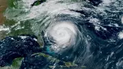 El Niño deve reduzir furacões no Atlântico em 2026, prevê NOAA