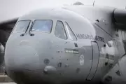 Embraer negocia venda do C-390 para Colômbia e Chile e amplia produção