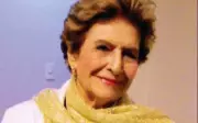 Escritora araxaense Maria de Lourdes recebe Medalha de Honra no Fliaraxá
