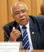 Ex-ministro do TST cobra do CNJ combate a ativismo político em tribunais