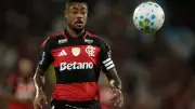 Flamengo renova com Bruno Henrique até 2027: 'Honra enorme'