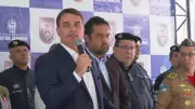 Flávio Bolsonaro pediu R$ 134 milhões a banqueiro para filme do pai