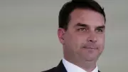 Flávio Bolsonaro propõe suspender reforma tributária por um ano